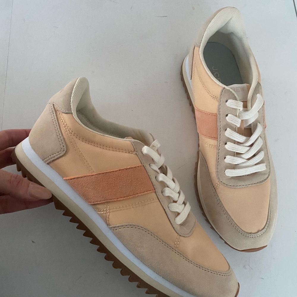 Jcrew women’s peach sneakers new size 7